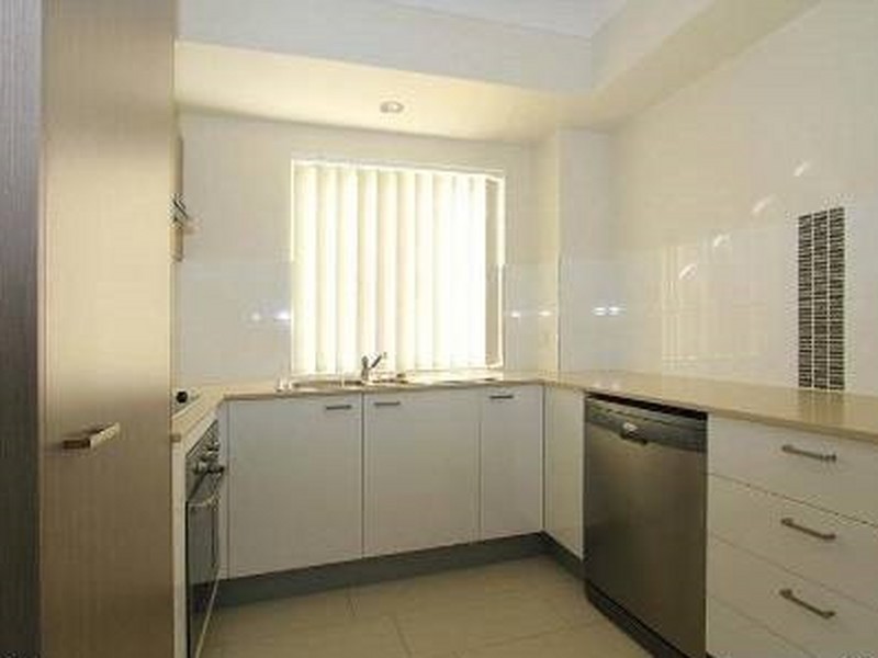 2/71 Charlie Street, Zillmere QLD 4034