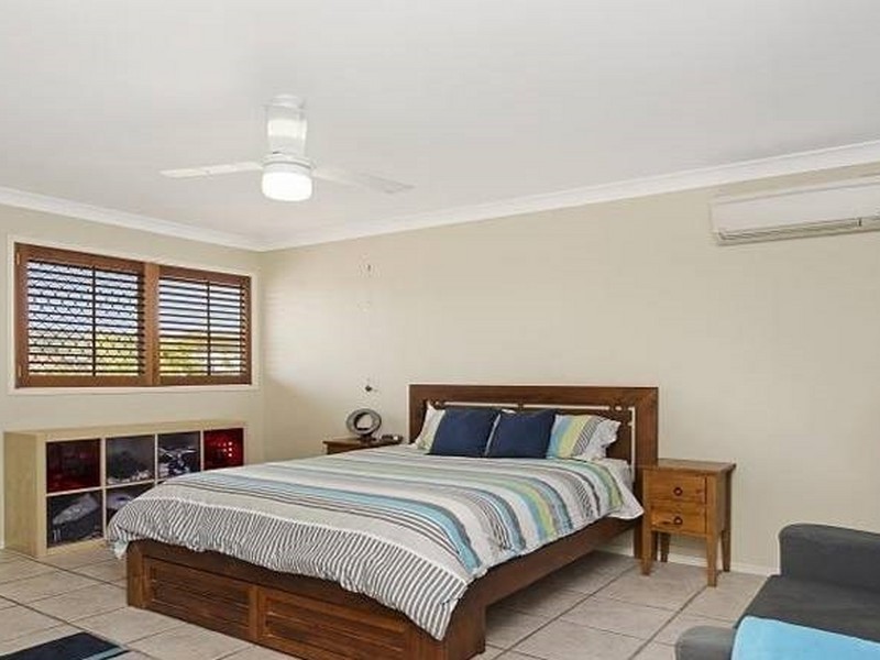 11 Memoire Court, Eatons Hill QLD 4037
