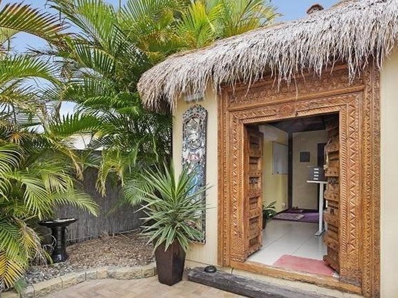 11 Memoire Court, Eatons Hill QLD 4037