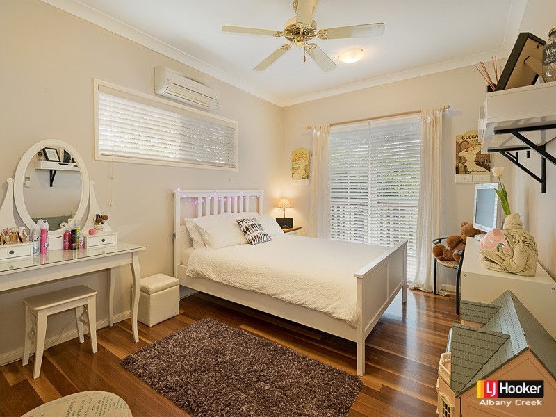 4 Foambark Court, Eatons Hill QLD 4037