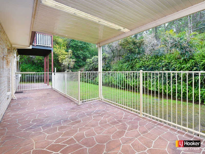 4 Foambark Court, Eatons Hill QLD 4037