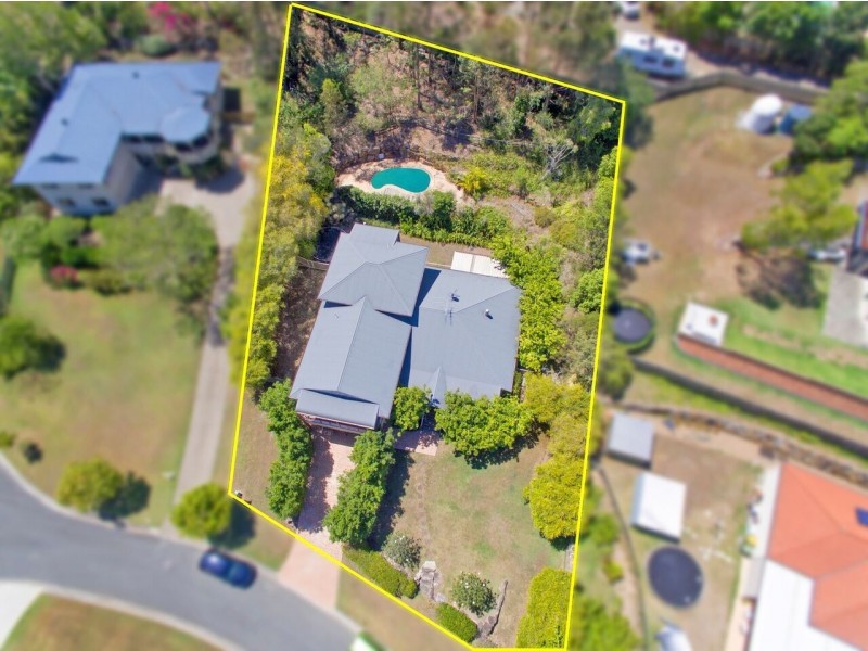 4 Foambark Court, Eatons Hill QLD 4037
