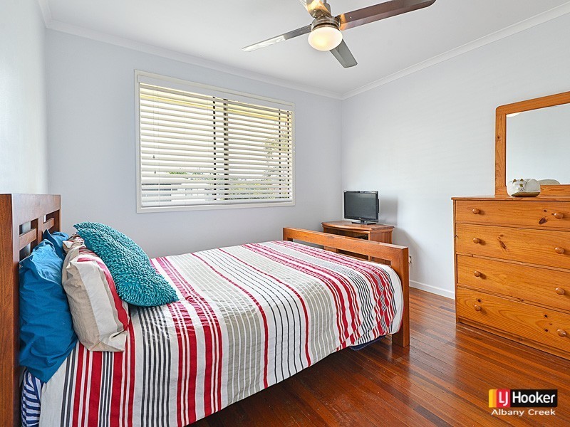 12 Oscar Crescent, Albany Creek QLD 4035