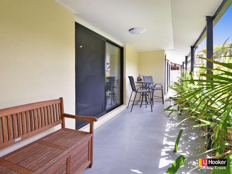 12 Oscar Crescent, Albany Creek QLD 4035