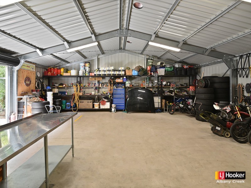 12 Oscar Crescent, Albany Creek QLD 4035