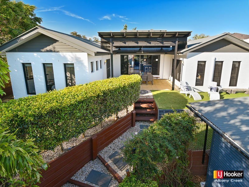 12 Monica Court, Eatons Hill QLD 4037