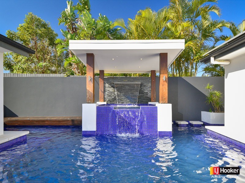 12 Monica Court, Eatons Hill QLD 4037