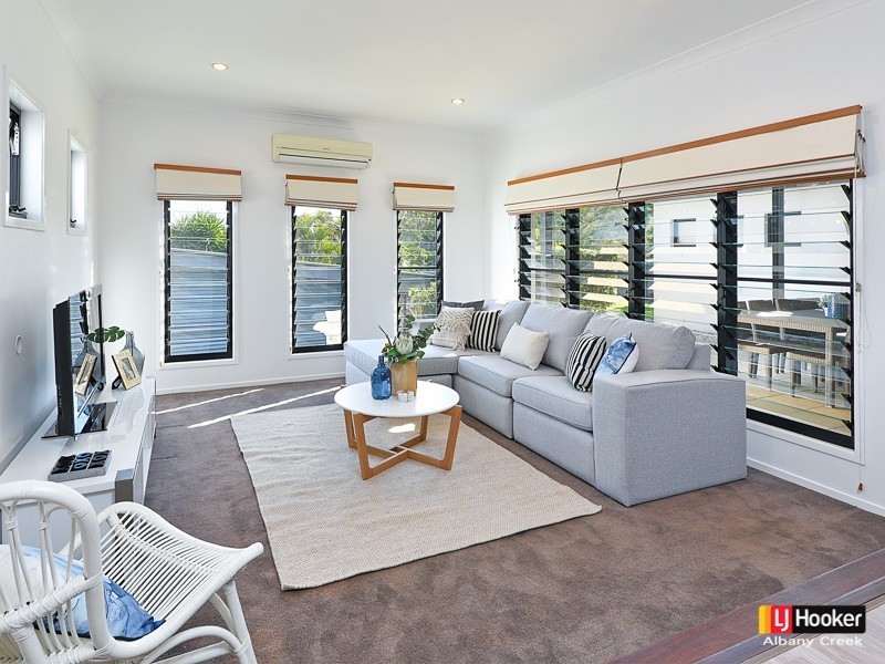 12 Monica Court, Eatons Hill QLD 4037