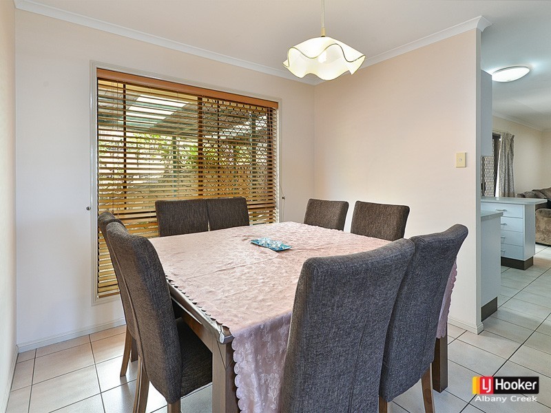 2 Troy Court, Eatons Hill QLD 4037