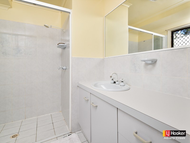 2 Troy Court, Eatons Hill QLD 4037