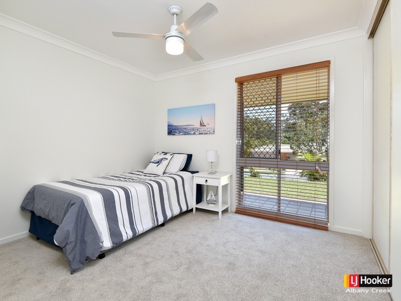 9 Oakmont Crescent, Albany Creek QLD 4035