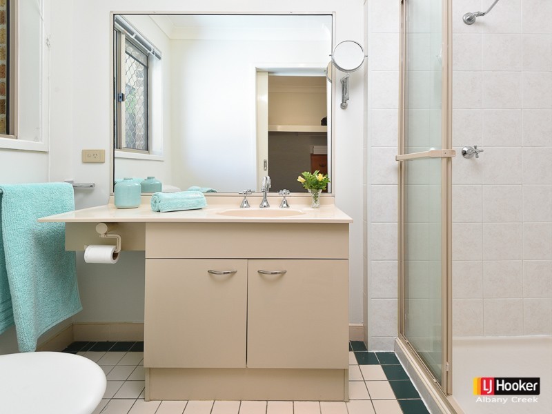 9 Oakmont Crescent, Albany Creek QLD 4035