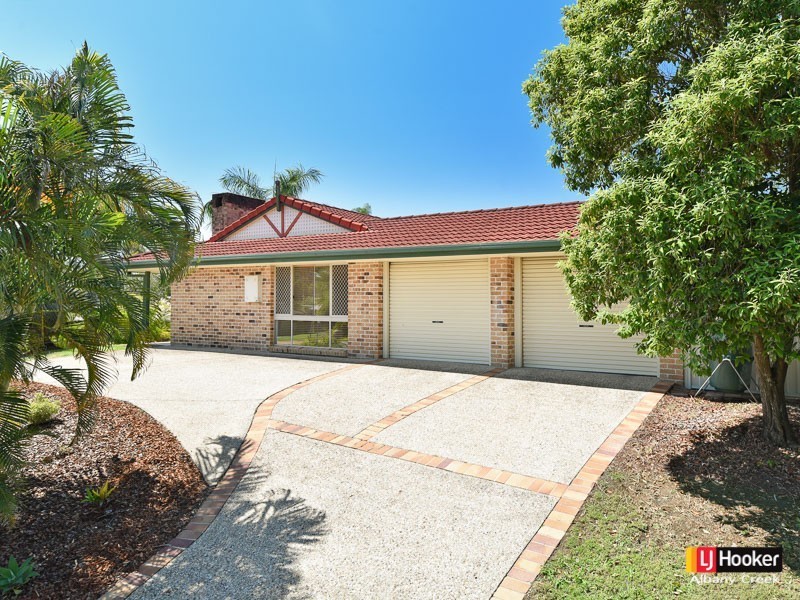 9 Oakmont Crescent, Albany Creek QLD 4035