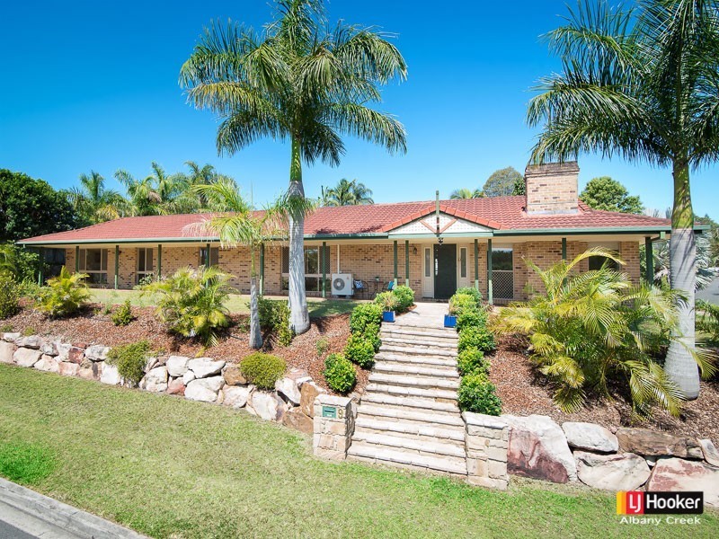 9 Oakmont Crescent, Albany Creek QLD 4035