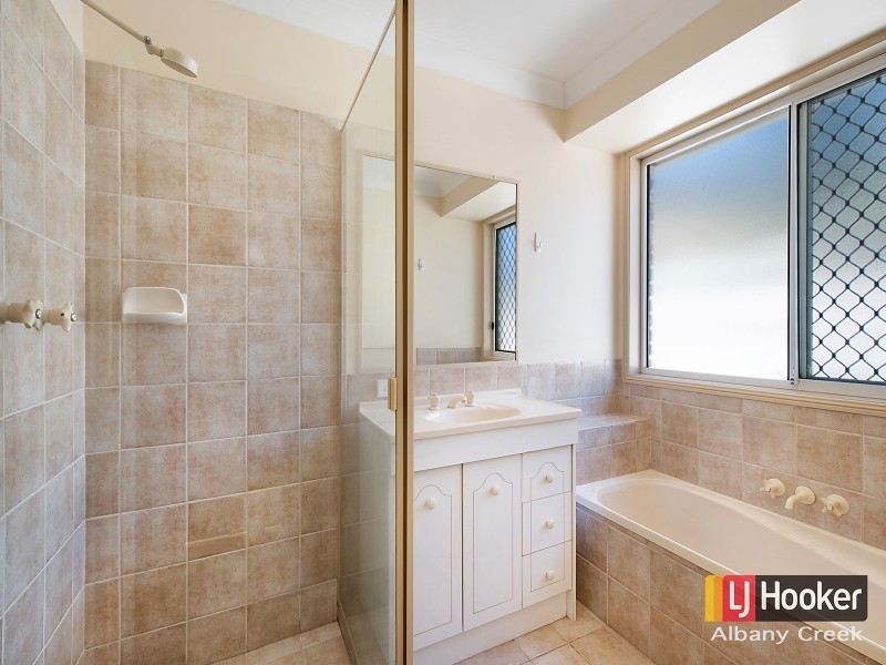 1 Teak Court, Albany Creek QLD 4035