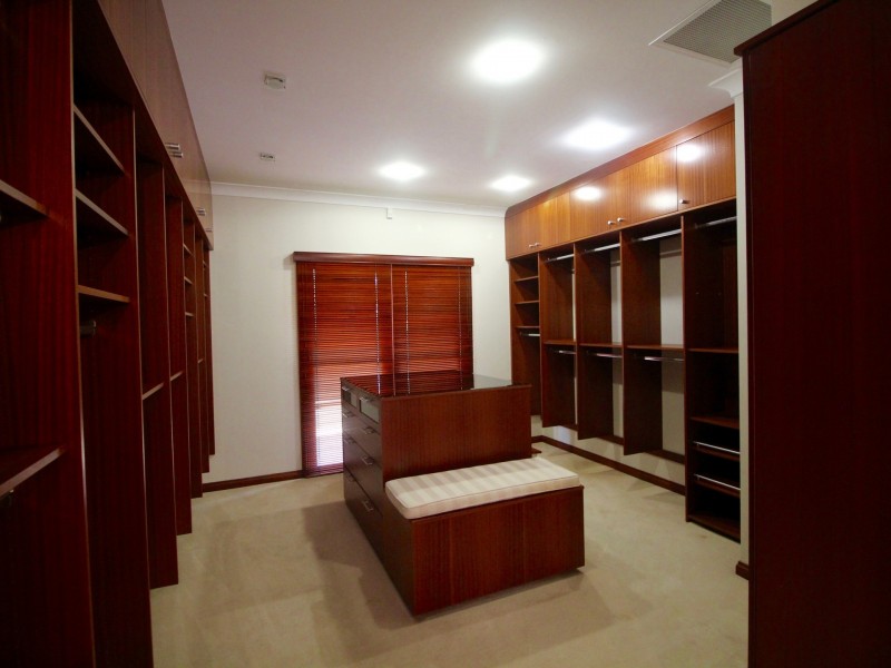 62 Eatons Crossing Road, Eatons Hill QLD 4037