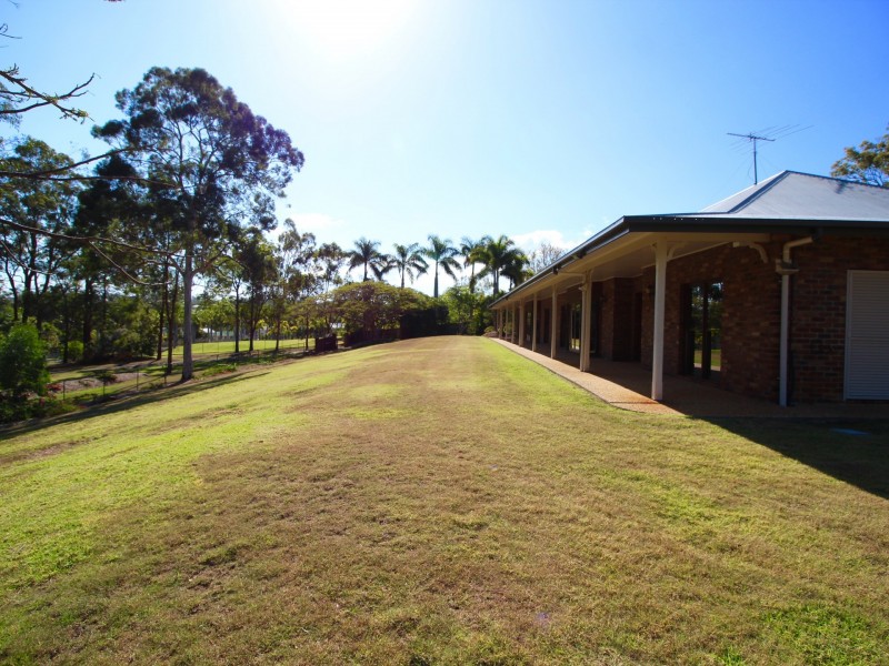 62 Eatons Crossing Road, Eatons Hill QLD 4037