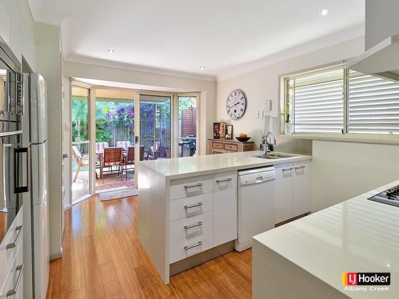 6/48 Leatherwood Drive, Arana Hills QLD 4054