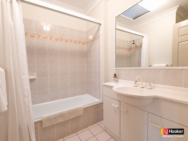 6/48 Leatherwood Drive, Arana Hills QLD 4054