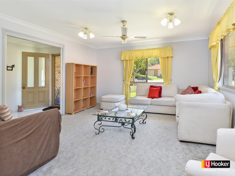4 Ilona Place, Eatons Hill QLD 4037