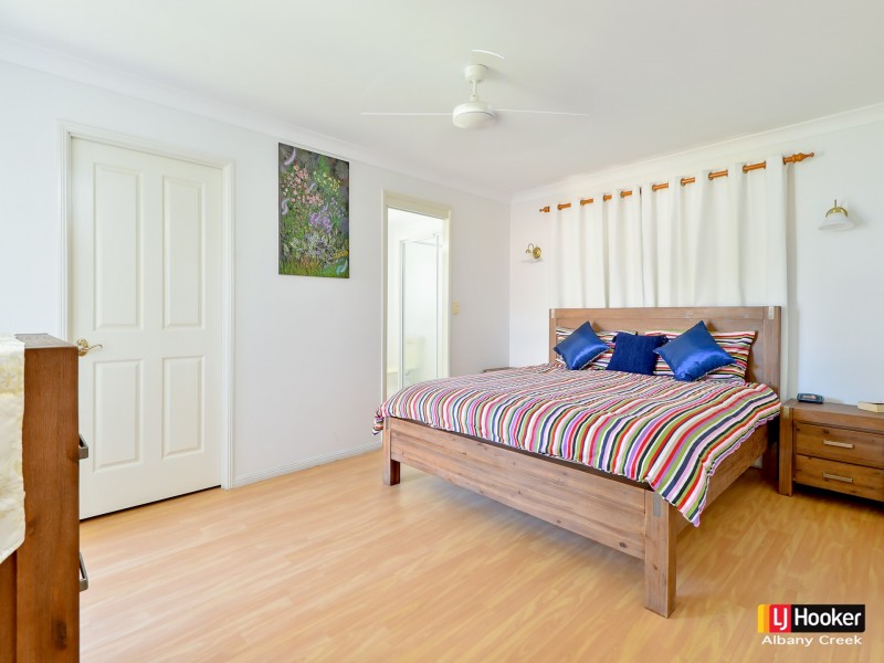 4 Ilona Place, Eatons Hill QLD 4037