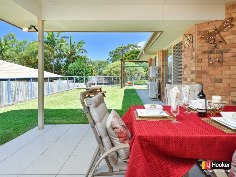 4 Ilona Place, Eatons Hill QLD 4037