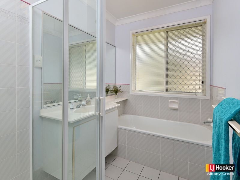 8 Lark Court, Albany Creek QLD 4035