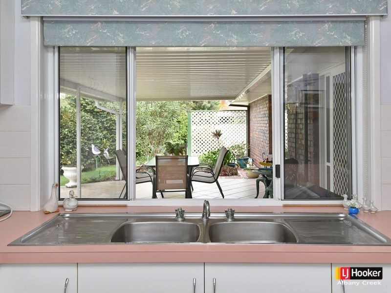 8 Lark Court, Albany Creek QLD 4035