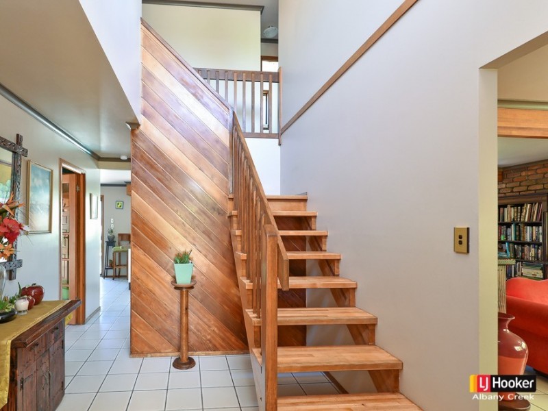 10 Gregory Place, Albany Creek QLD 4035