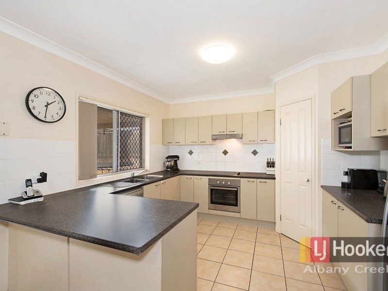 8 Nicola Street, Warner QLD 4500