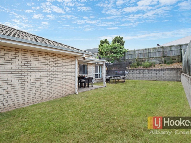 8 Nicola Street, Warner QLD 4500