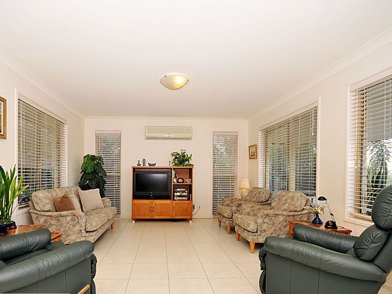 7 Starina Court, Eatons Hill QLD 4037