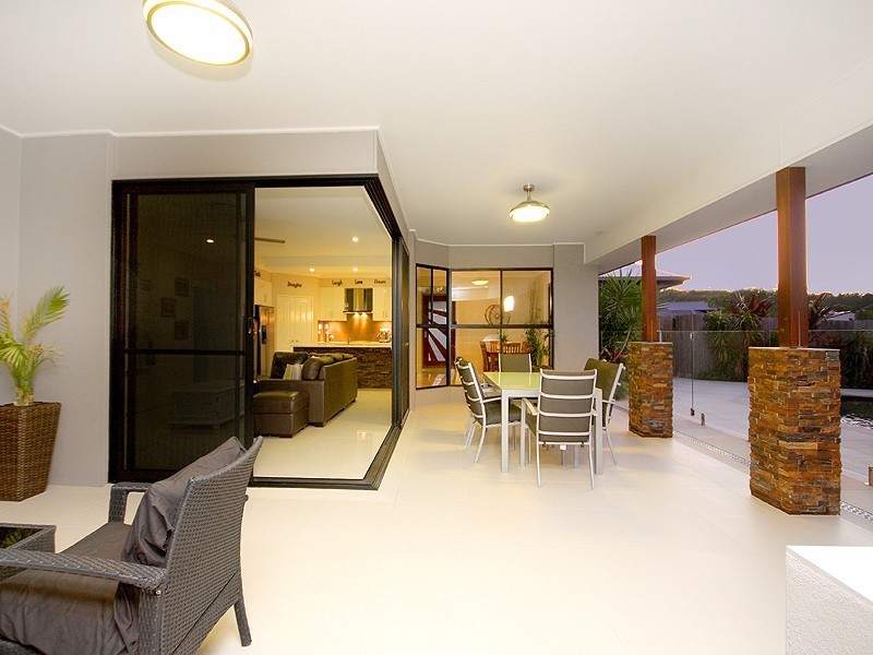 3 Maggie Place, Cashmere QLD 4500