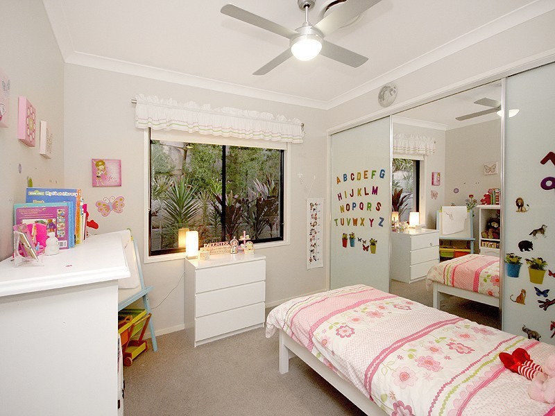 3 Maggie Place, Cashmere QLD 4500