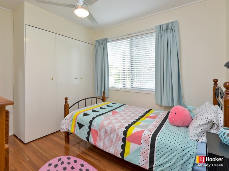 17 Karena Street, Brendale QLD 4500