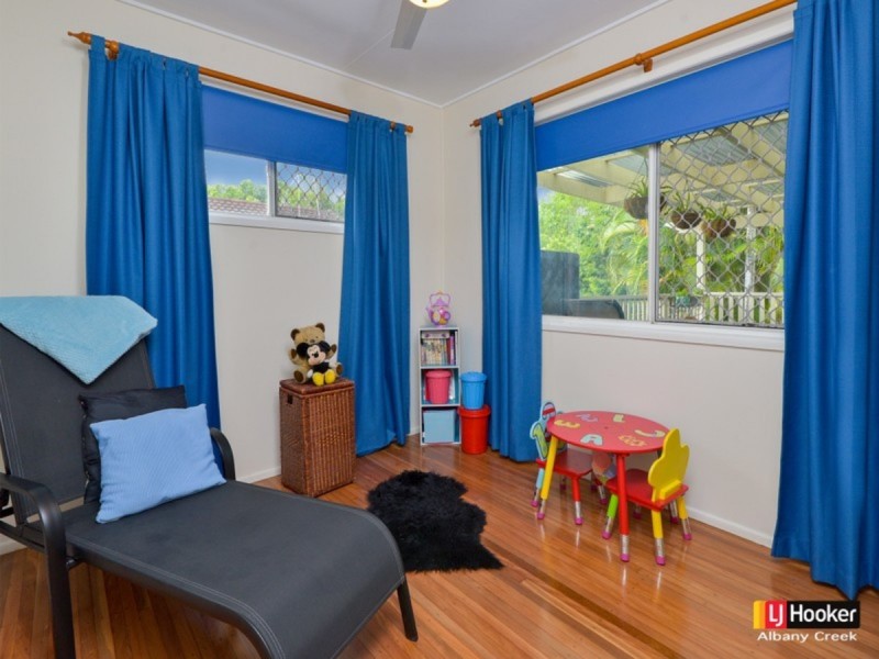 17 Karena Street, Brendale QLD 4500