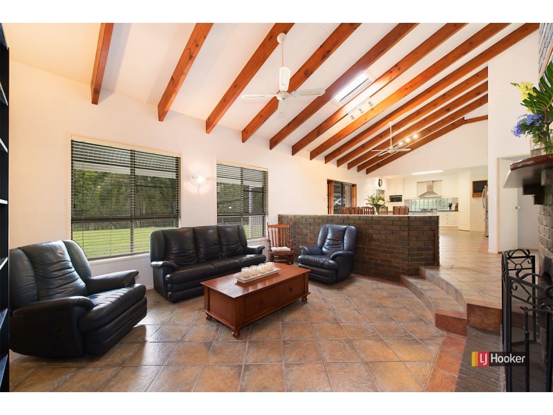 146 Church Road, Eatons Hill QLD 4037