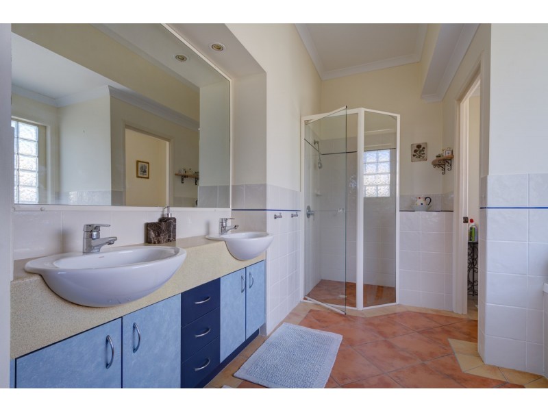 4 Gidgee Court, Albany Creek QLD 4035