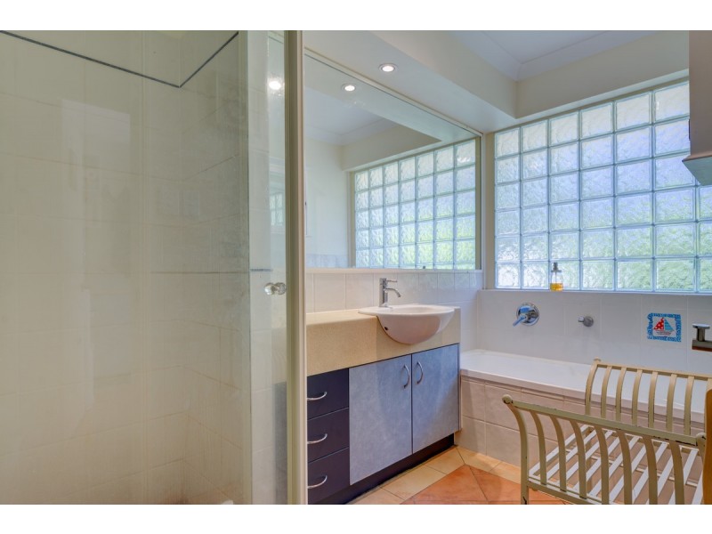4 Gidgee Court, Albany Creek QLD 4035