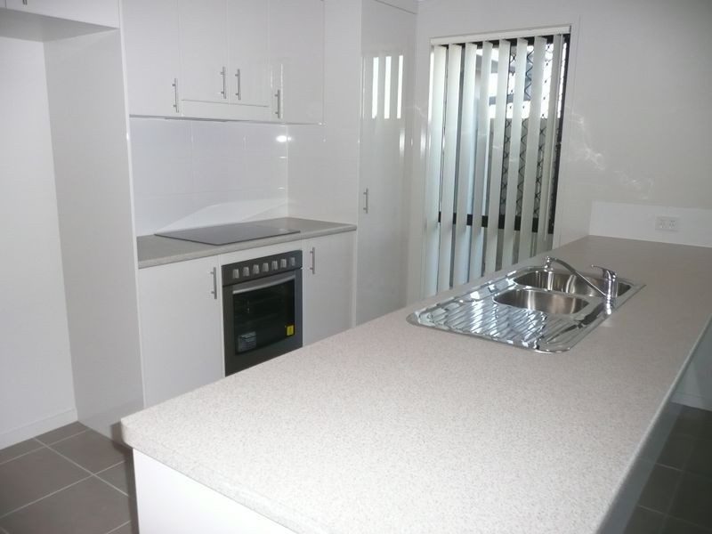 20 Edwards Close, North Lakes QLD 4509