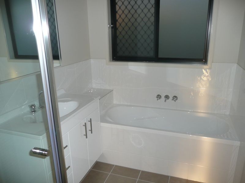 20 Edwards Close, North Lakes QLD 4509