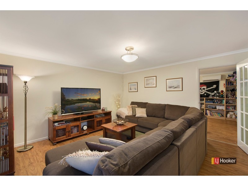 28 Paramount Drive, Warner QLD 4500