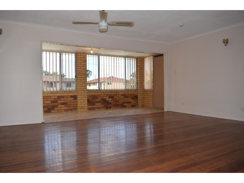 3 Lawn Street, Albany Creek QLD 4035