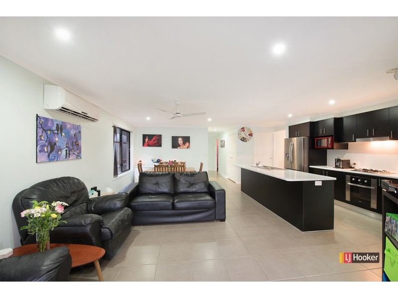 8 Bonney Court, Warner QLD 4500