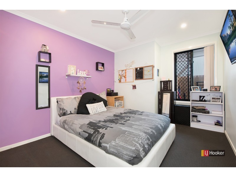 8 Bonney Court, Warner QLD 4500