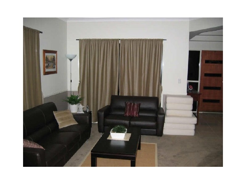 60 Corvus Drive, Cashmere QLD 4500