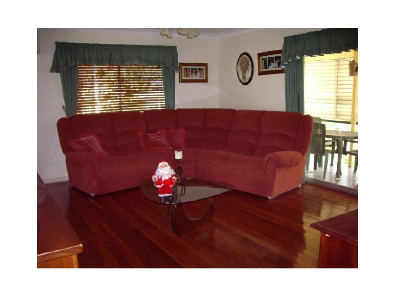 6 Strathford Avenue, Albany Creek QLD 4035