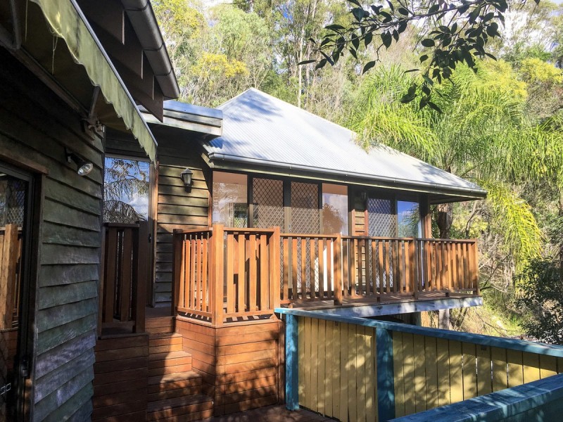 11 Atlas Court, Eatons Hill QLD 4037