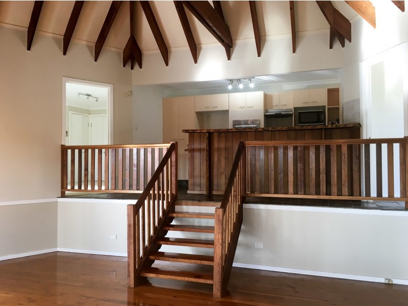 11 Atlas Court, Eatons Hill QLD 4037