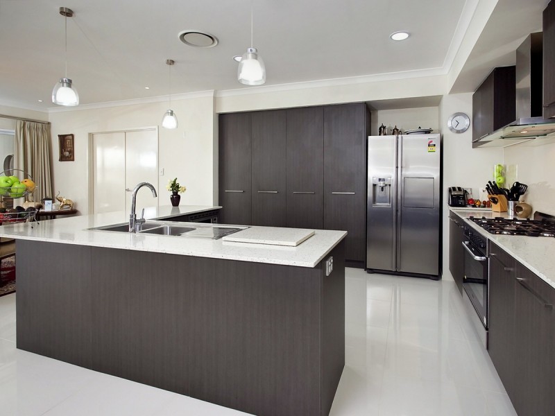 14 Confluence Court, Eatons Hill QLD 4037